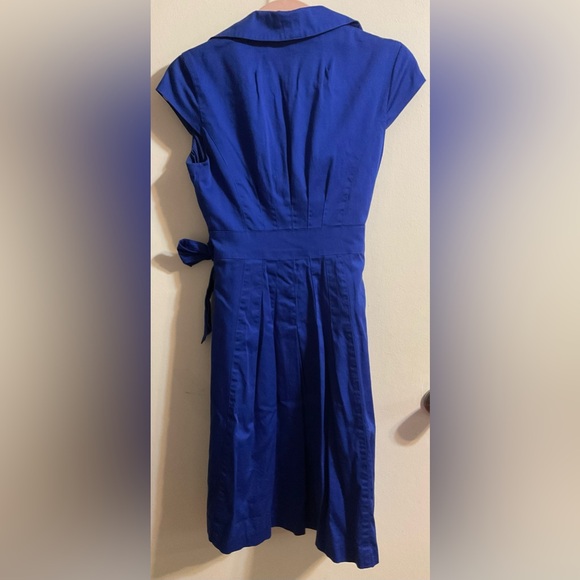 Jones New York Women’s Size 4 Dress. - Picture 3 of 4